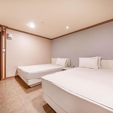 Top Motel Busan Exteriör bild