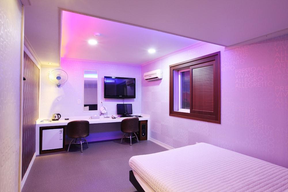 Top Motel Busan Exteriör bild