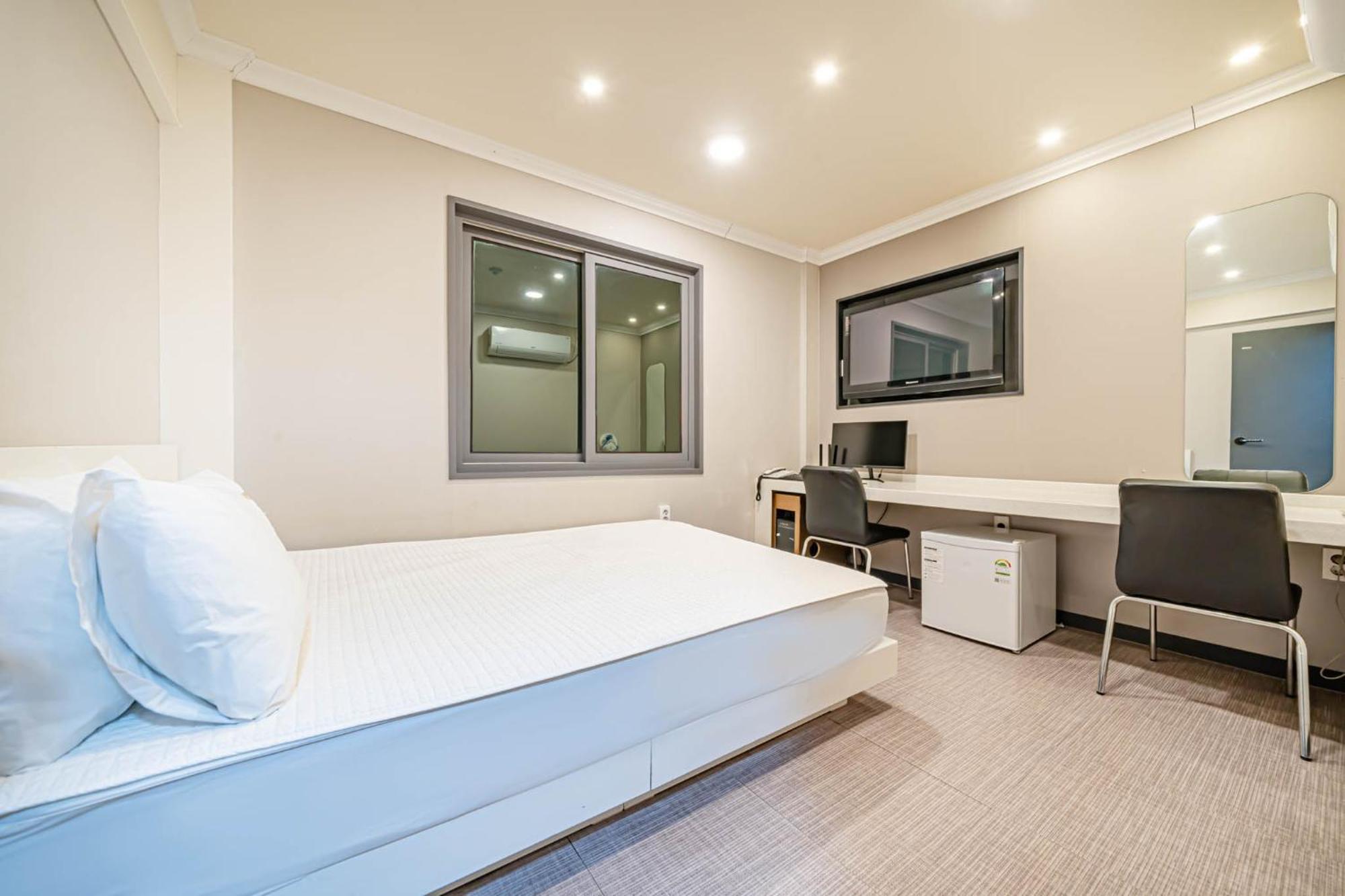 Top Motel Busan Exteriör bild