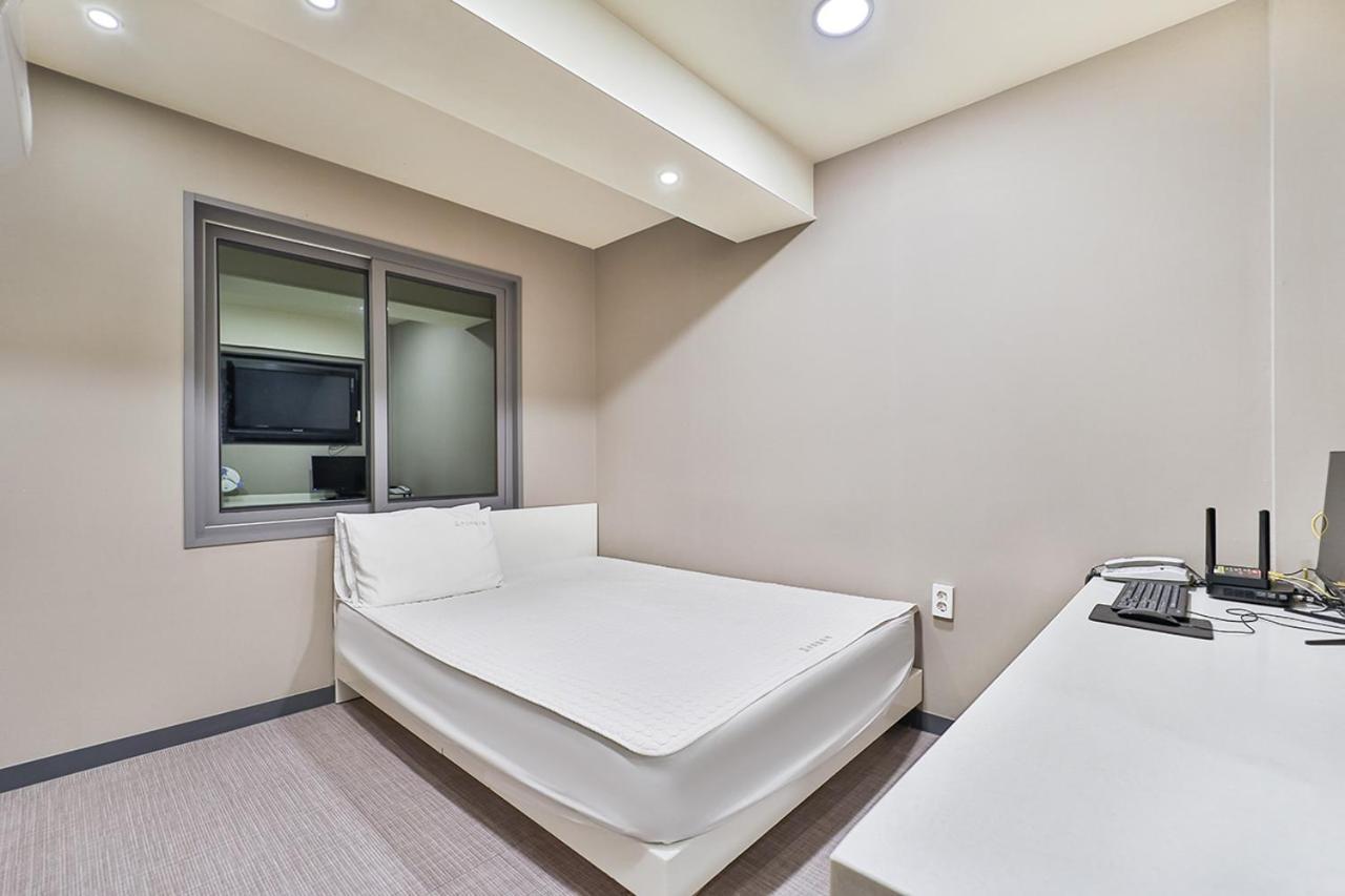 Top Motel Busan Exteriör bild