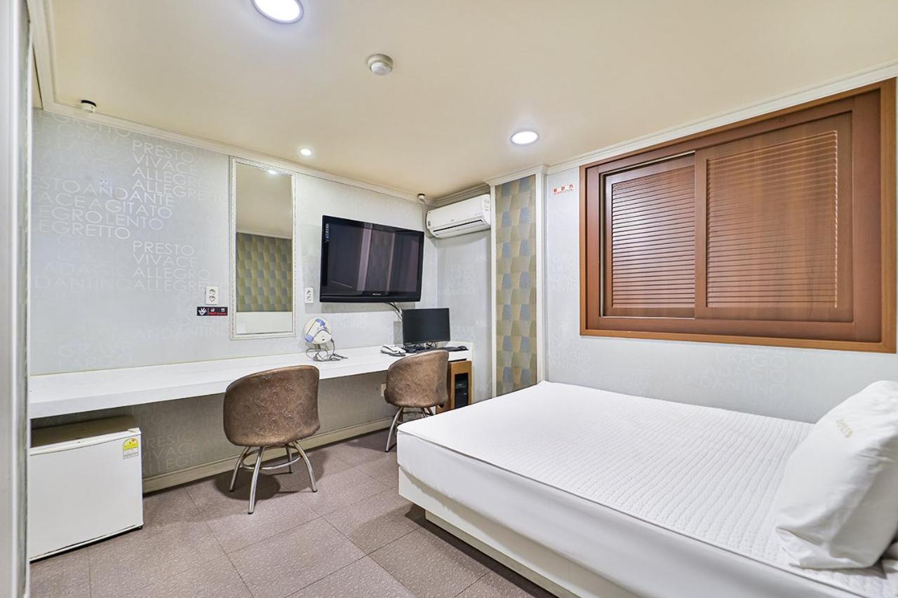 Top Motel Busan Exteriör bild
