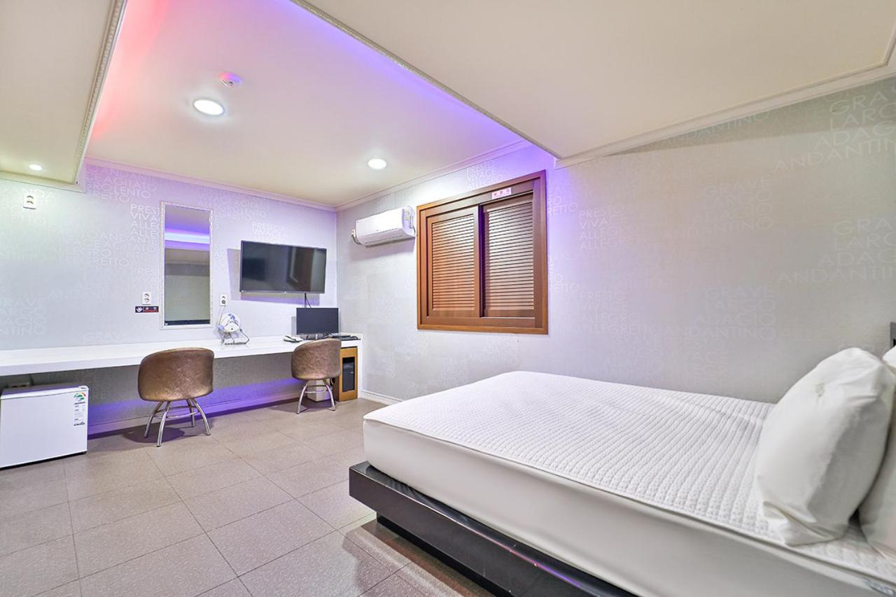 Top Motel Busan Exteriör bild